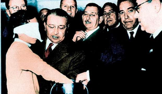 10 yaşındaki biletsiz Franco T&uuml;rk futbol tarihinin kaderini değiştirdi!