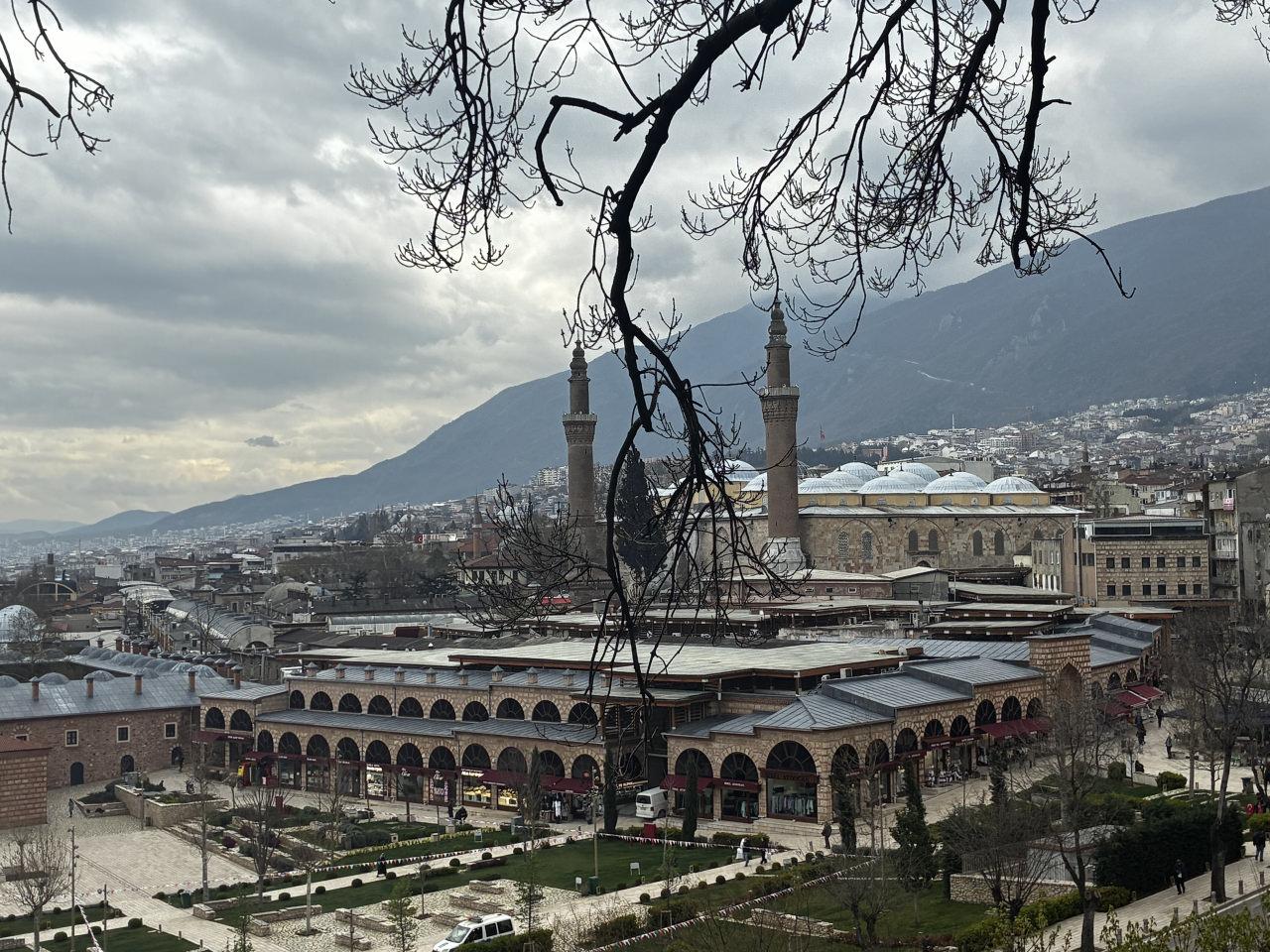 Ulu Camii ve Kapalıçarşı'ya Tophane'den bakış 