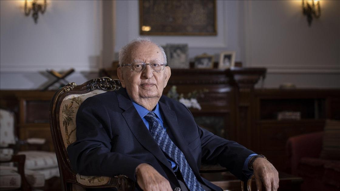 Hüsamettin Cindoruk