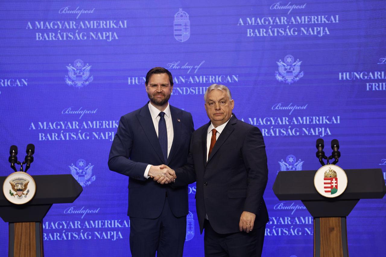ABD Başkan Yardımcısı JD Vance ile Macaristan Başbakanı Viktor Orban, Macaristan'ın başkenti Budapeşte'de ortak basın toplantısı düzenledi.