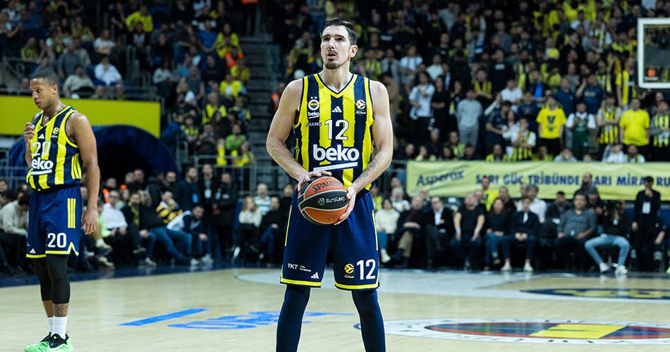 Nando De Colo