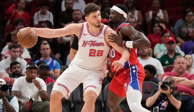 Alperen Şeng&uuml;n Adem Bona'yı &uuml;zd&uuml;!