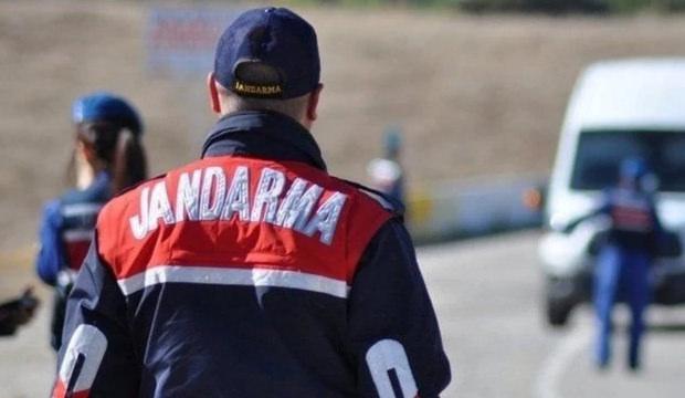 Erzurum'da ambulans ile trakt&ouml;r &ccedil;arpıştı: Yaralılar var