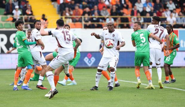 Karadeniz fırtınası Akdeniz'de dindi! Zirve yarışında s&uuml;rpriz kayıp