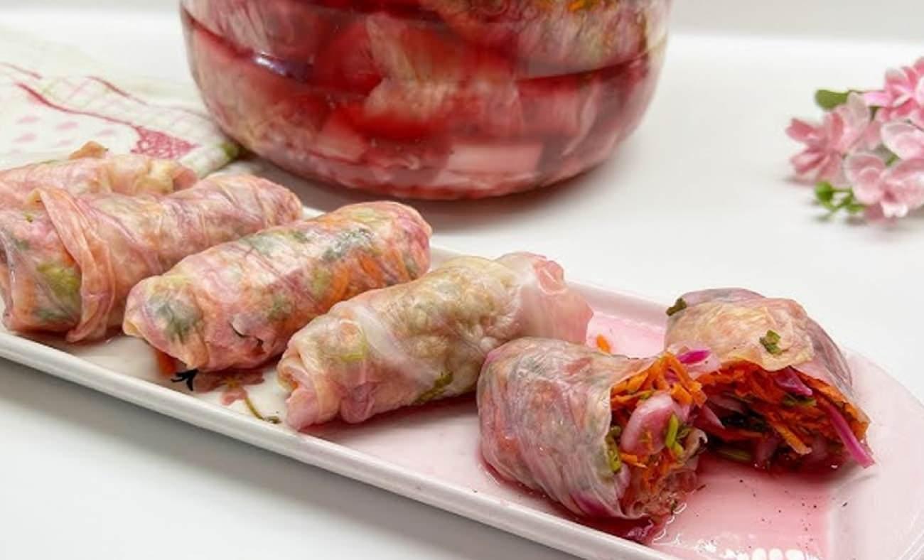 Kışa veda edin: Mevsimin son lahanalarıyla sarma lahana turşusu tarifi