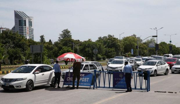 Kritik zirve &ouml;ncesi tansiyon y&uuml;ksek: 10 bin g&uuml;venlik g&ouml;revlisi sahada