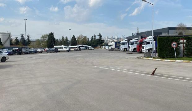 Lastik fabrikasında korkun&ccedil; &ouml;l&uuml;m: 28 yaşındaki iş&ccedil;i, makineye sıkıştı!