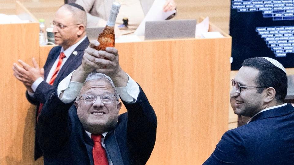 Filistinli tutukluların idam kararını şampanyayla kutlayan İsrail Ulusal Güvenlik Bakanı İtamar Ben-Gvir