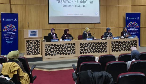  Dini i&ccedil;erikli &ccedil;ocuk yayıncılığı İstanbul&rsquo;da ele alındı