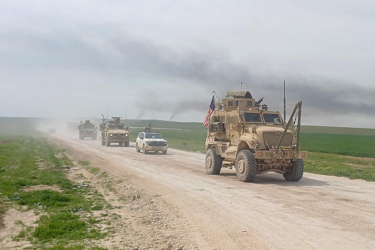 ABD ordusunun çekildiği Haseke'deki Kasrek Hava Üssü, Suriye ordusunun kontrolüne geçti. Suriye ordusu birlikleri, uluslararası koalisyon güçlerinin çekilmesinin ardından Haseke kırsalındaki Kasrek Hava Üssü'nü devraldı.