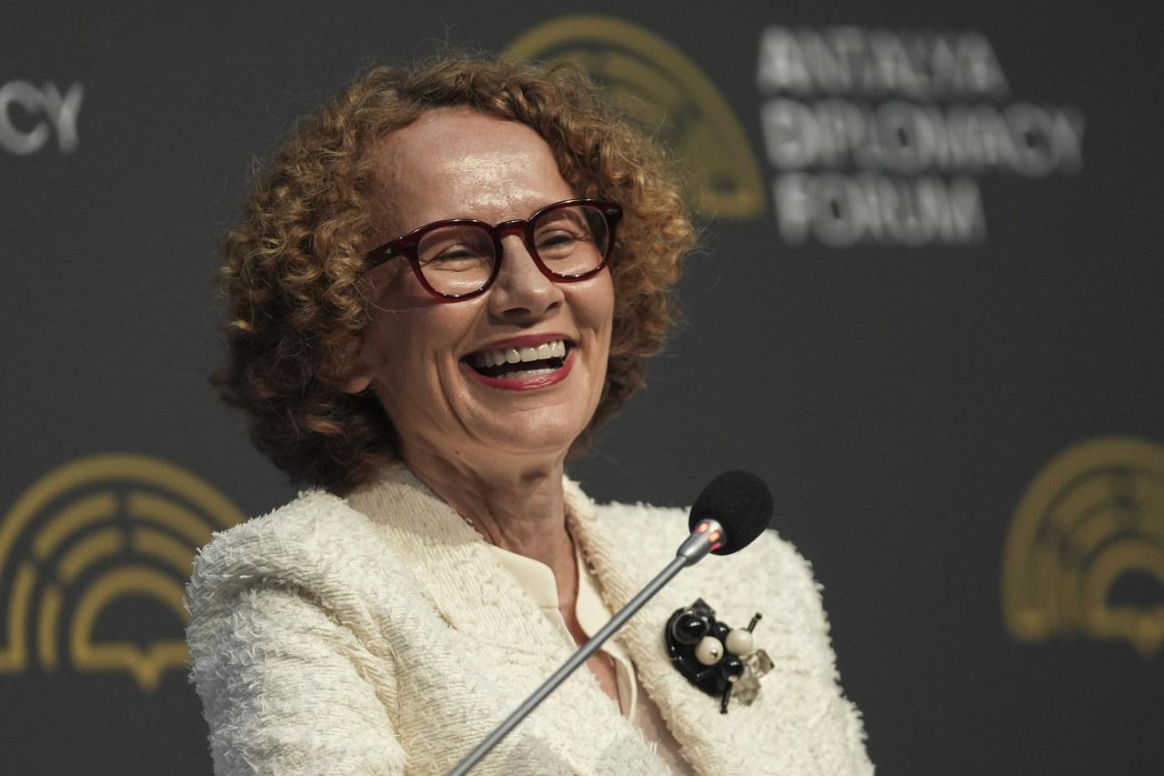 NATO Genel Sekreter Yardımcısı Shekerinska