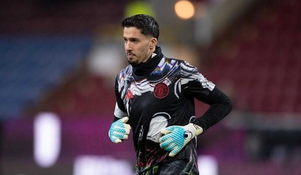 Anlaşma sağlandı! Altay Bayındır, S&uuml;per Lig'e geliyor