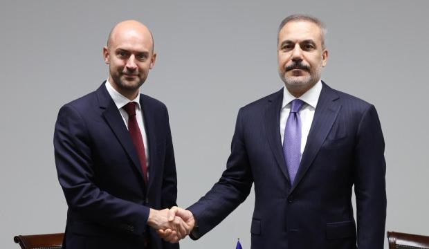 Bakan Fidan, Fransız mevkidaşı Barrot ile g&ouml;r&uuml;şt&uuml;