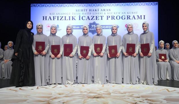 Başakşehir'de 75 hafız t&ouml;renle icazetlerini aldı