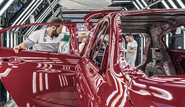 Bursa'da &uuml;retilen her iki otomobilden biri ihra&ccedil; edildi