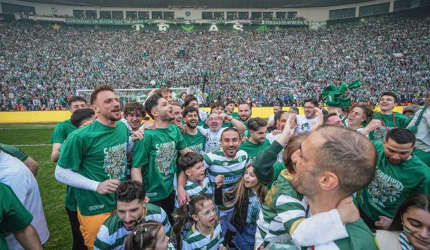 Efsane takımdan b&uuml;y&uuml;k başarı! T&uuml;rk tarihinde ilk ve tek oldu