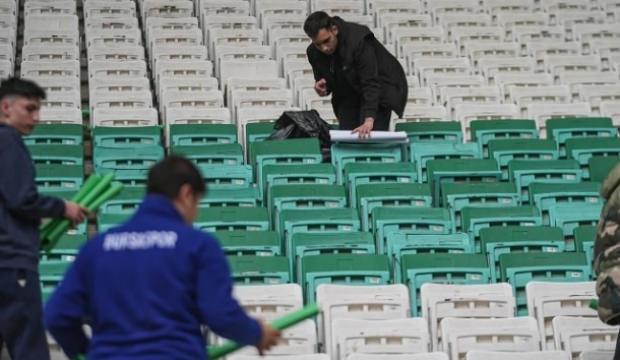 Bursaspor'dan şampiyonluk ma&ccedil;ına &ouml;zel hazırlık! Binlerce karton koroegrafi i&ccedil;in hazır