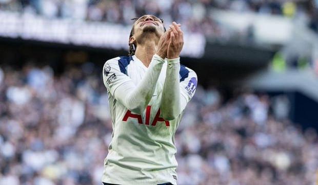 Ferdi'li Brighton dev kul&uuml;b&uuml; ateşe attı! K&uuml;me d&uuml;şebilirler