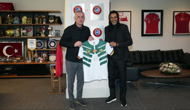 Galatsaray ve Trabzonspor'un eski yıldızından TFF'ye ziyaret