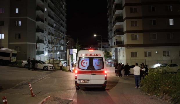 İzmir&rsquo;de 28 &ouml;ğrenci, gıda zehirlenmesi ş&uuml;phesiyle hastaneye kaldırıldı