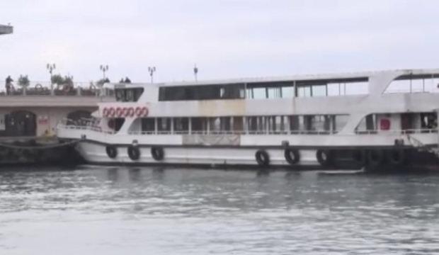 Kadık&ouml;y'de yolcu teknesinde yangın &ccedil;ıktı!