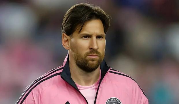 Lionel Messi, 75 yıllık tarihi kul&uuml;b&uuml; satın aldı