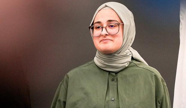 R&uuml;meysa &Ouml;zt&uuml;rk T&uuml;rkiye'ye d&ouml;nd&uuml;