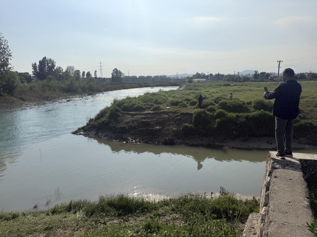 Kayıp gencin arandığı ırmak.