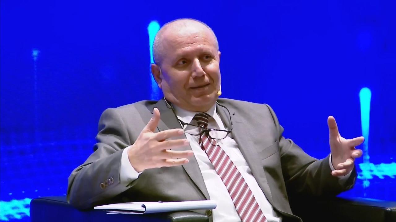 Ekonomi yazarı Abdurrahman Yıldırım