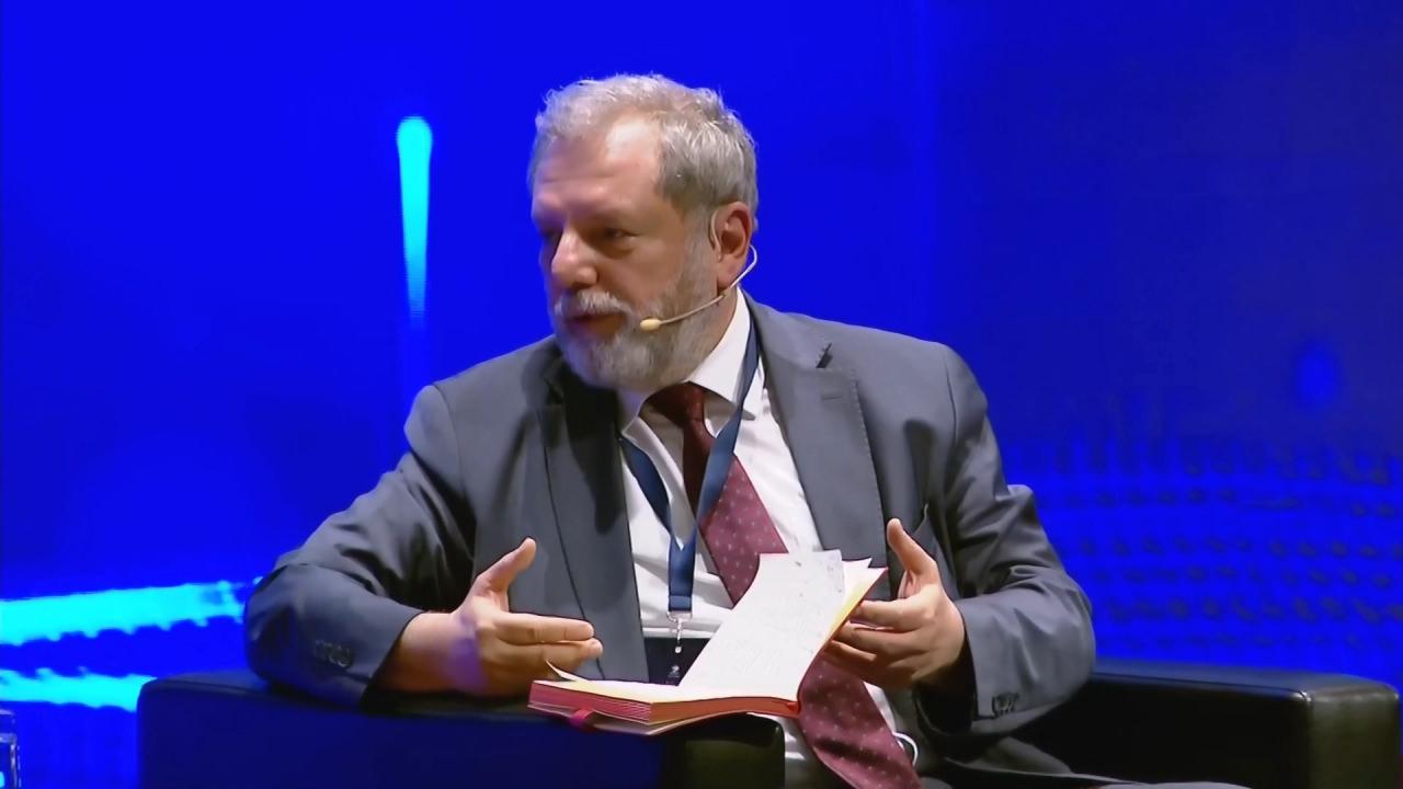 Ekonomi yazarı Hakan Güldağ