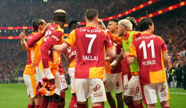 Adım adım şampiyonluğa! Galatasaray zirvede farkı a&ccedil;tı