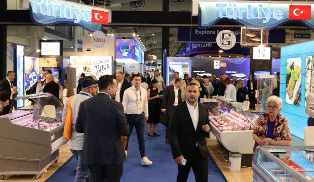 Afrika sahillerinde T&uuml;rk filosu! 4 bin 500 gemiyle rekora koşuyoruz