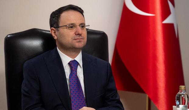 Bakan G&uuml;rlek, Hukuk Mesleklerine Giriş Sınavı adaylarına başarı diledi