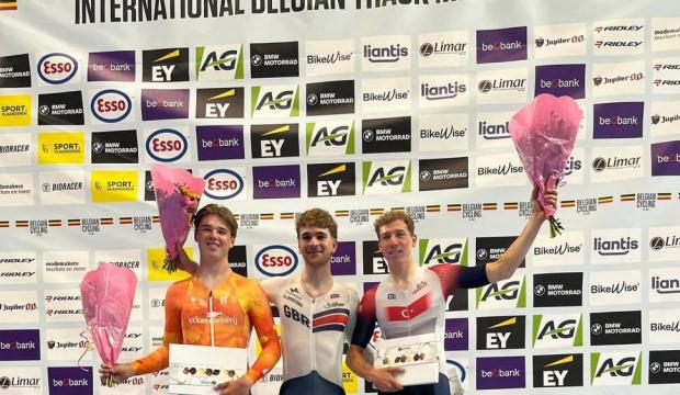 Bisiklette Konya B&uuml;y&uuml;kşehir r&uuml;zgarı devam ediyor