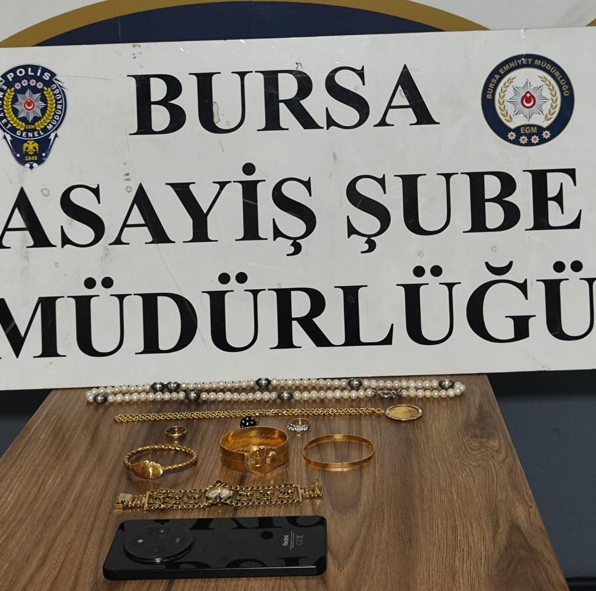 2 milyon liralık ziynet eşyası.