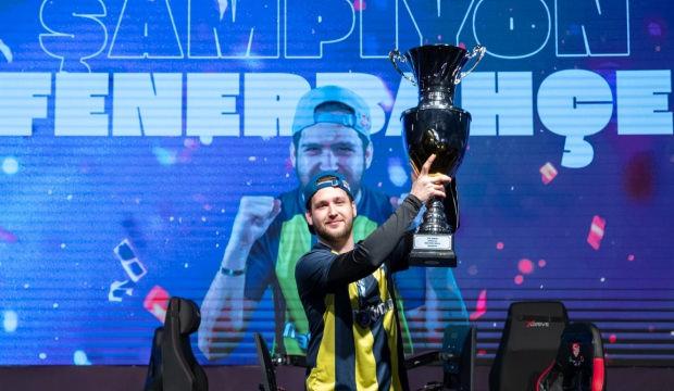 eS&uuml;per Lig'de şampiyon Fenerbah&ccedil;e!