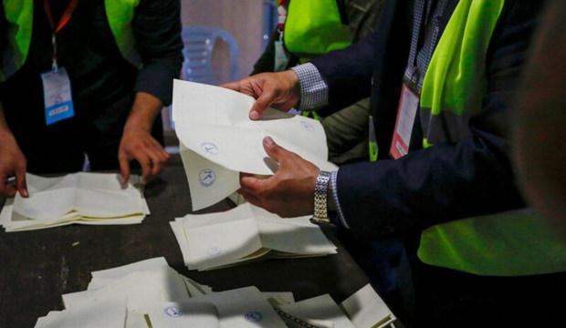 Filistin'de g&ouml;zler se&ccedil;im sonu&ccedil;larında!