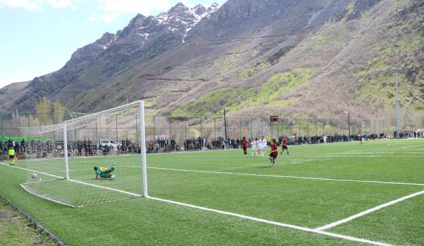 Galatasaray, Y&uuml;ksekova'da 2 golle kaybetti