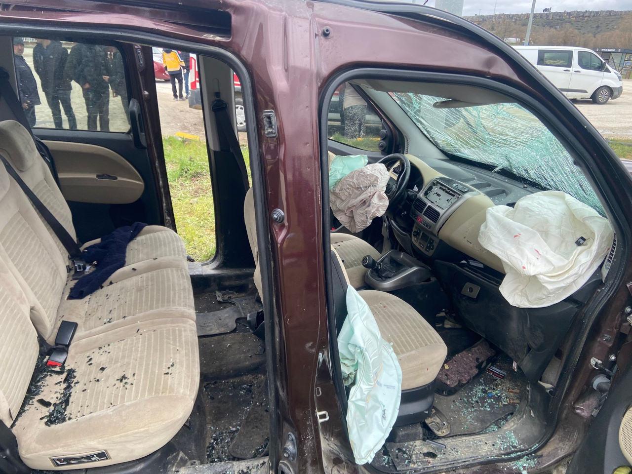 Kazada 5 kişi yaralandı. 