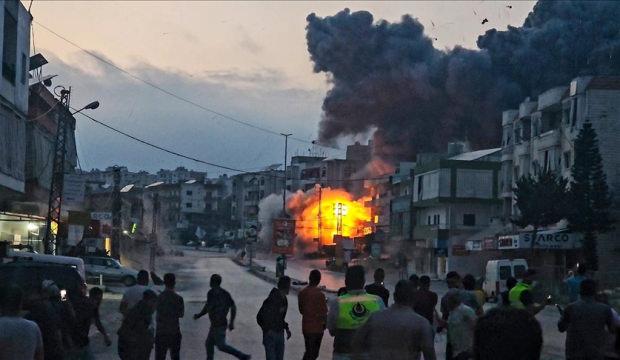 İsrail bir kasabadaki sivil ara&ccedil;ları hedef aldı! &Ouml;l&uuml;ler var