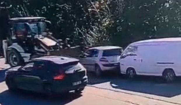 İstanbul'da korkun&ccedil; kaza: Kontrolden &ccedil;ıkan kep&ccedil;e ara&ccedil;ları bi&ccedil;ti