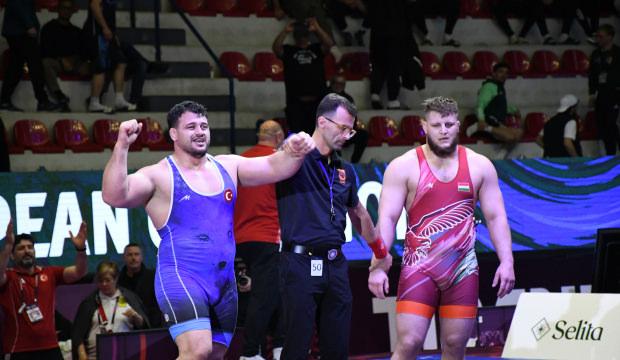 Kimsenin yapamadığını yaptı! Yaşayan efsane Rıza Kayaalp 13. kez Avrupa Şampiyonu