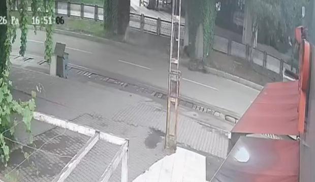 Kontrolden &ccedil;ıkan motosiklet &ouml;l&uuml;m getirdi: Gen&ccedil; kızın tabutuna duvak &ouml;rt&uuml;ld&uuml;