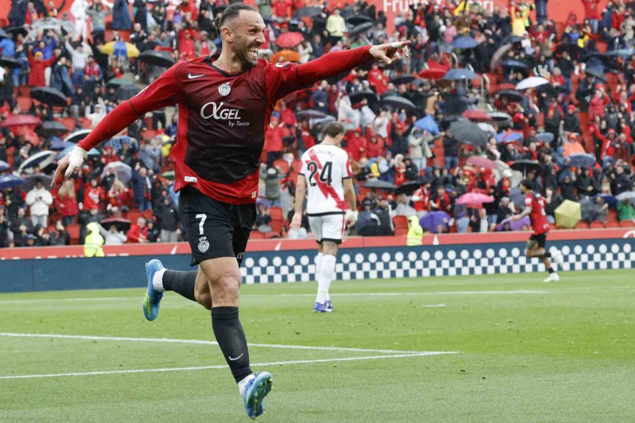 Muriqi, 5 sezonda attığı 56 golle Mallorca'nın lig tarihindeki en golcü oyuncusu konumunda bulunuyor