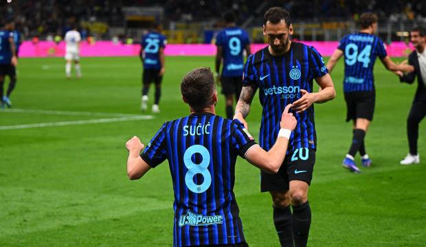 2-0'dan d&ouml;n&uuml;p 3-2 kazandılar! Hakan &Ccedil;alhanoğlu, Inter'i tek başına finale taşıdı