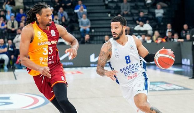 Potada hafta derbiyle kapanıyor! Galatasaray MCT Technic evinde Anadolu Efes'e karşı