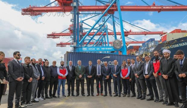 Sadakataşı &ouml;nc&uuml;l&uuml;ğ&uuml;nde L&uuml;bnan&rsquo;a 38 konteyner insani yardım malzemesi ulaştırıldı