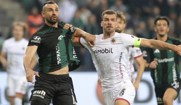 S&uuml;per Lig'de g&uuml;n&uuml;n a&ccedil;ılış ma&ccedil;ı! Gen&ccedil;lerbirliği - Kocaelispor: CANLI