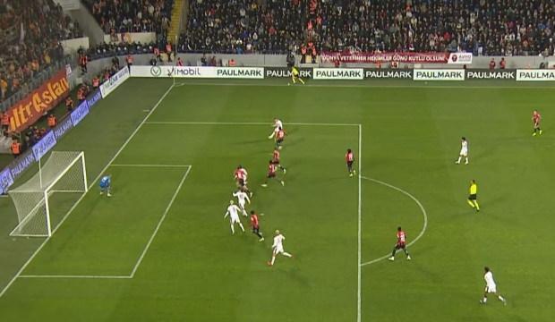 TFF tartışmalı pozisyonun VAR kayıtlarını a&ccedil;ıkladı! 'Coğrafi olarak ofsayt'