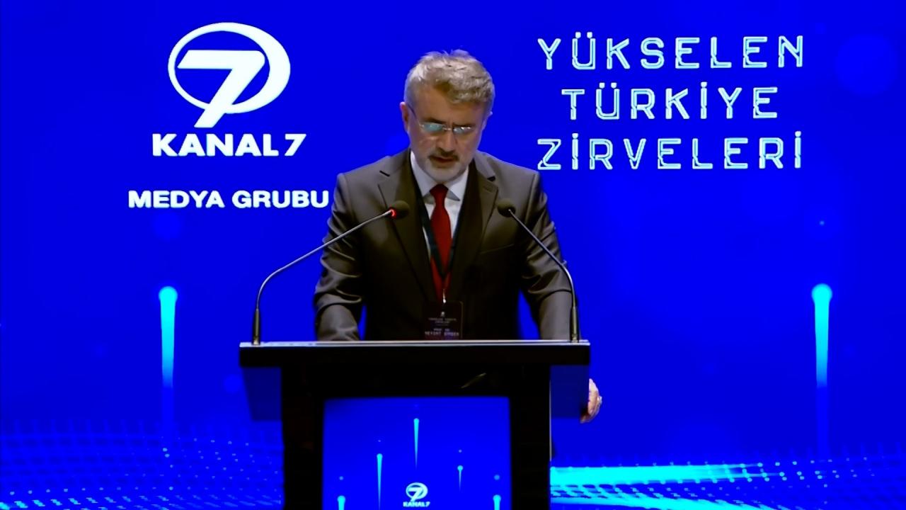 Fatih Sultan Mehmet Vakıf Üniversitesi Rektörü Prof. Dr. Nevzat Şimşek